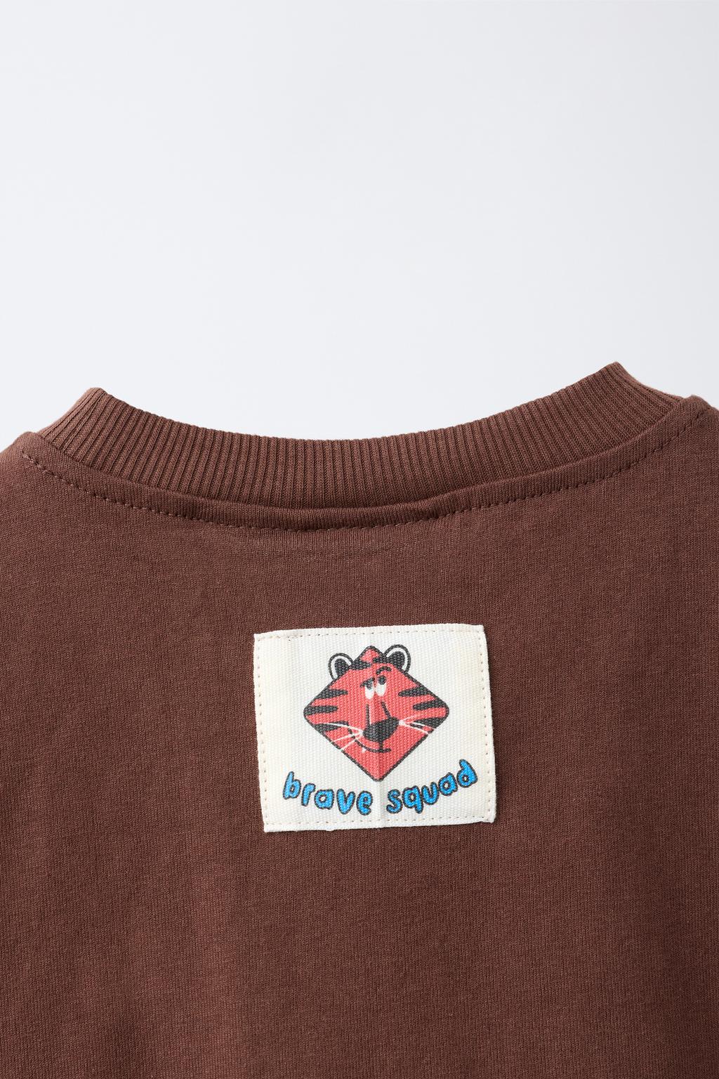 ФУТБОЛКА С АНИМАЛИСТИЧЕСКИМ ПРИНТОМ