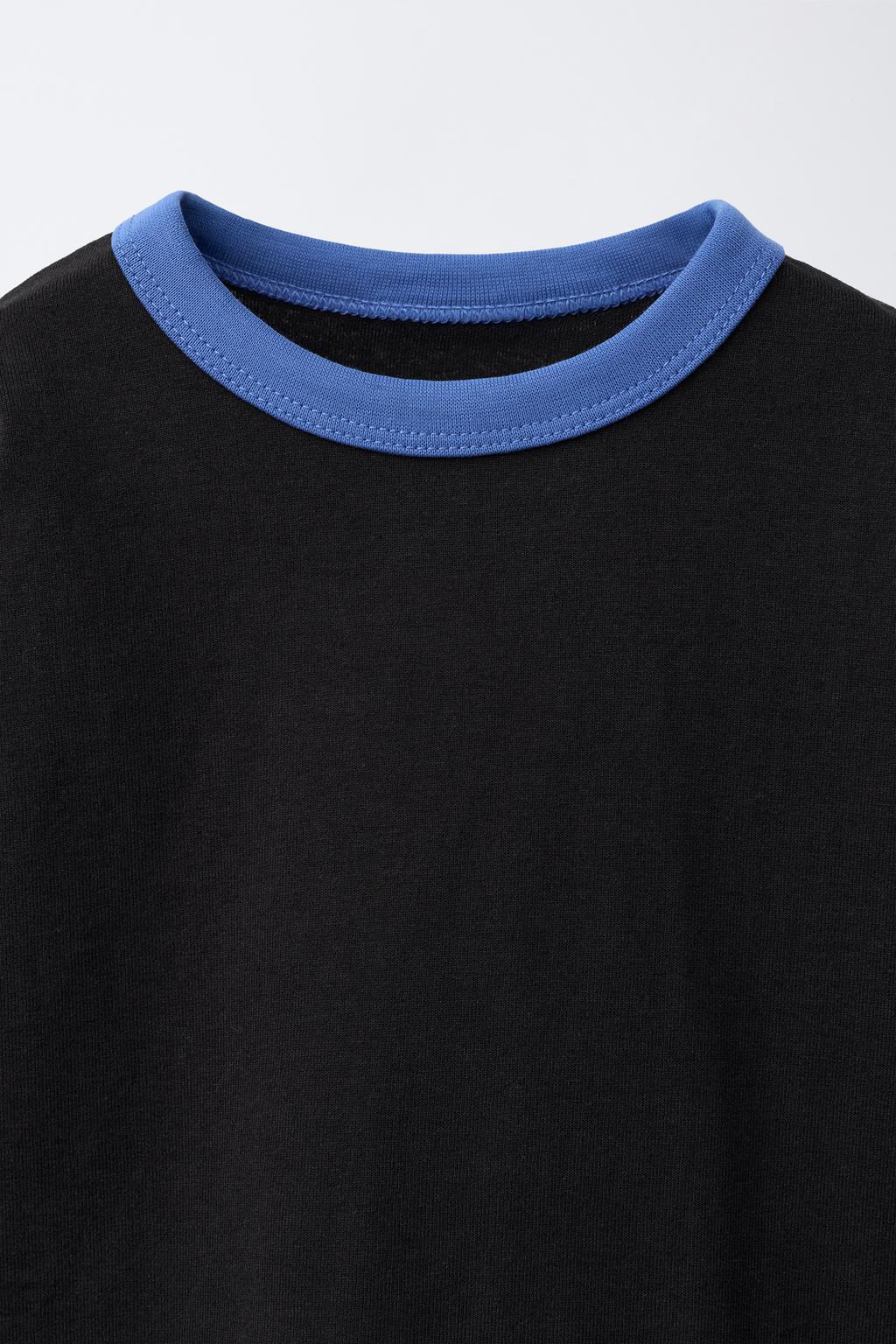 ФУТБОЛКА С КОНТРАСТНЫМИ ДЕТАЛЯМИ