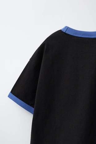 Футболка с контрастными деталями- Заказать в России