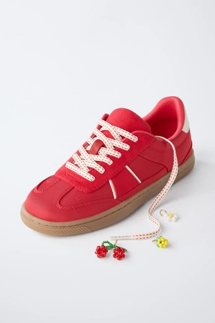 Кроссовки с фруктовыми подвесками- Заказать в России