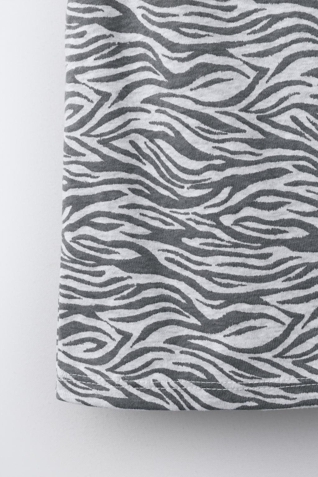 ТОП С ПРИНТОМ ЗЕБРА