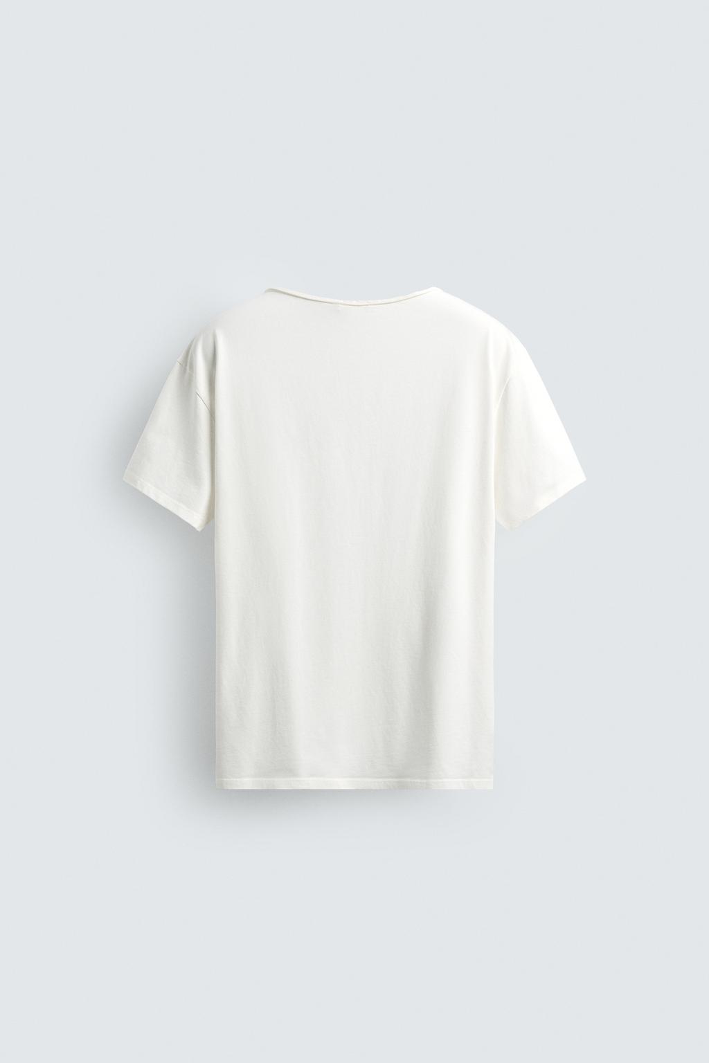 ФУТБОЛКА С ШИРОКИМ НЕПРАВИЛЬНЫМ ВОРОТНИКОМ