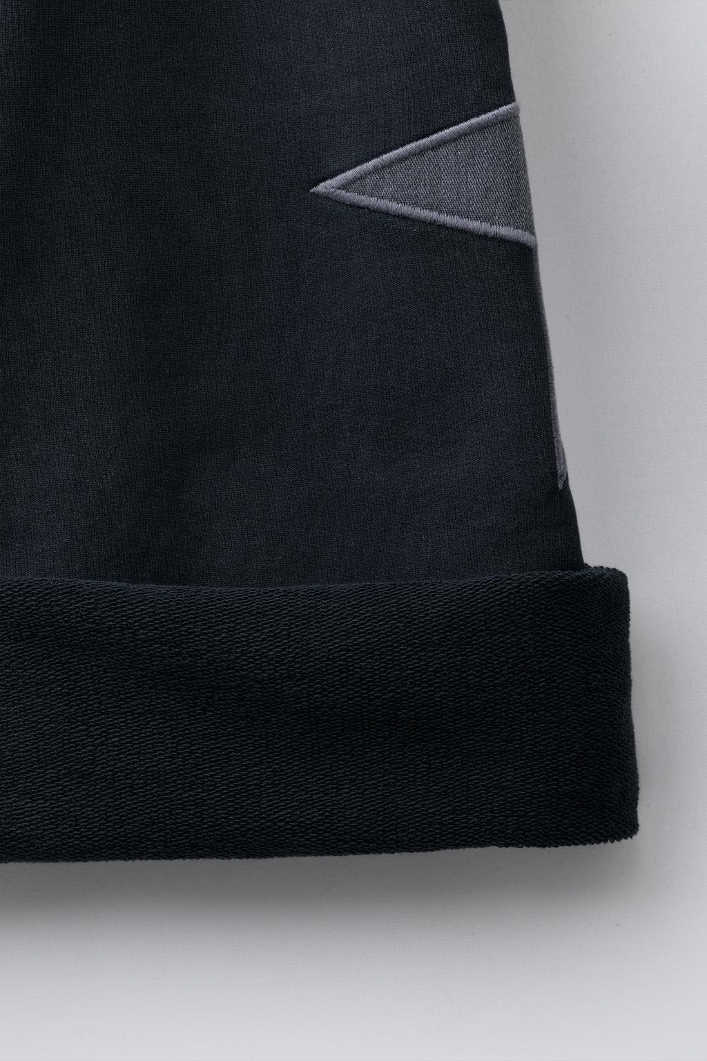 БРЮКИ ИЗ МЯГКОЙ ТКАНИ  С ЭФФЕКТОМ ПОТЕРТОСТИ И ЗВЕЗДАМИ