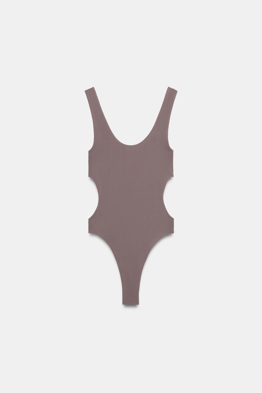 БОДИ С ВЫРЕЗАМИ