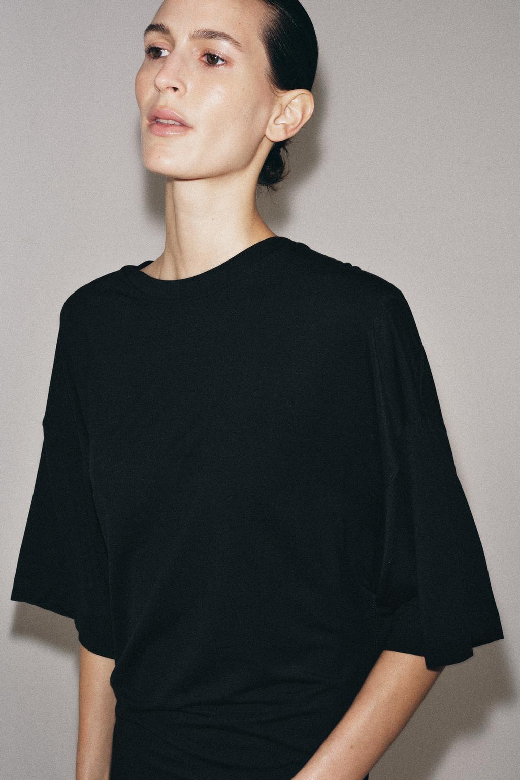 ДЛИННОЕ СТРУЯЩЕЕСЯ ПЛАТЬЕ