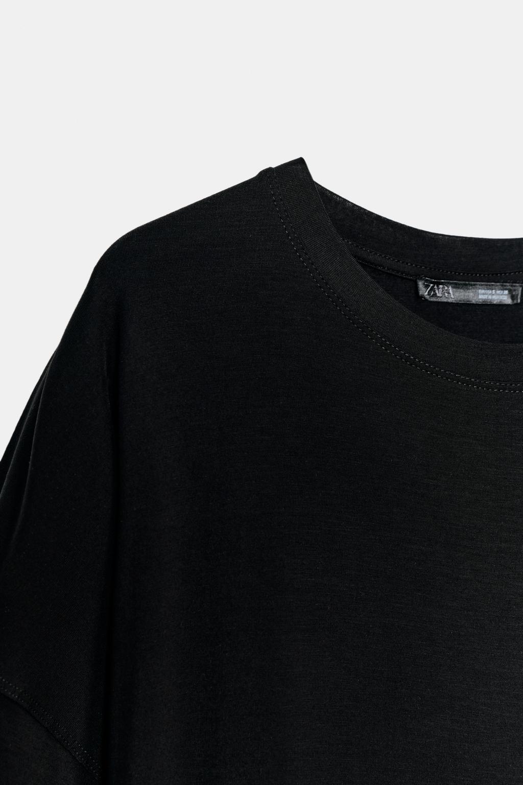 ДЛИННОЕ СТРУЯЩЕЕСЯ ПЛАТЬЕ