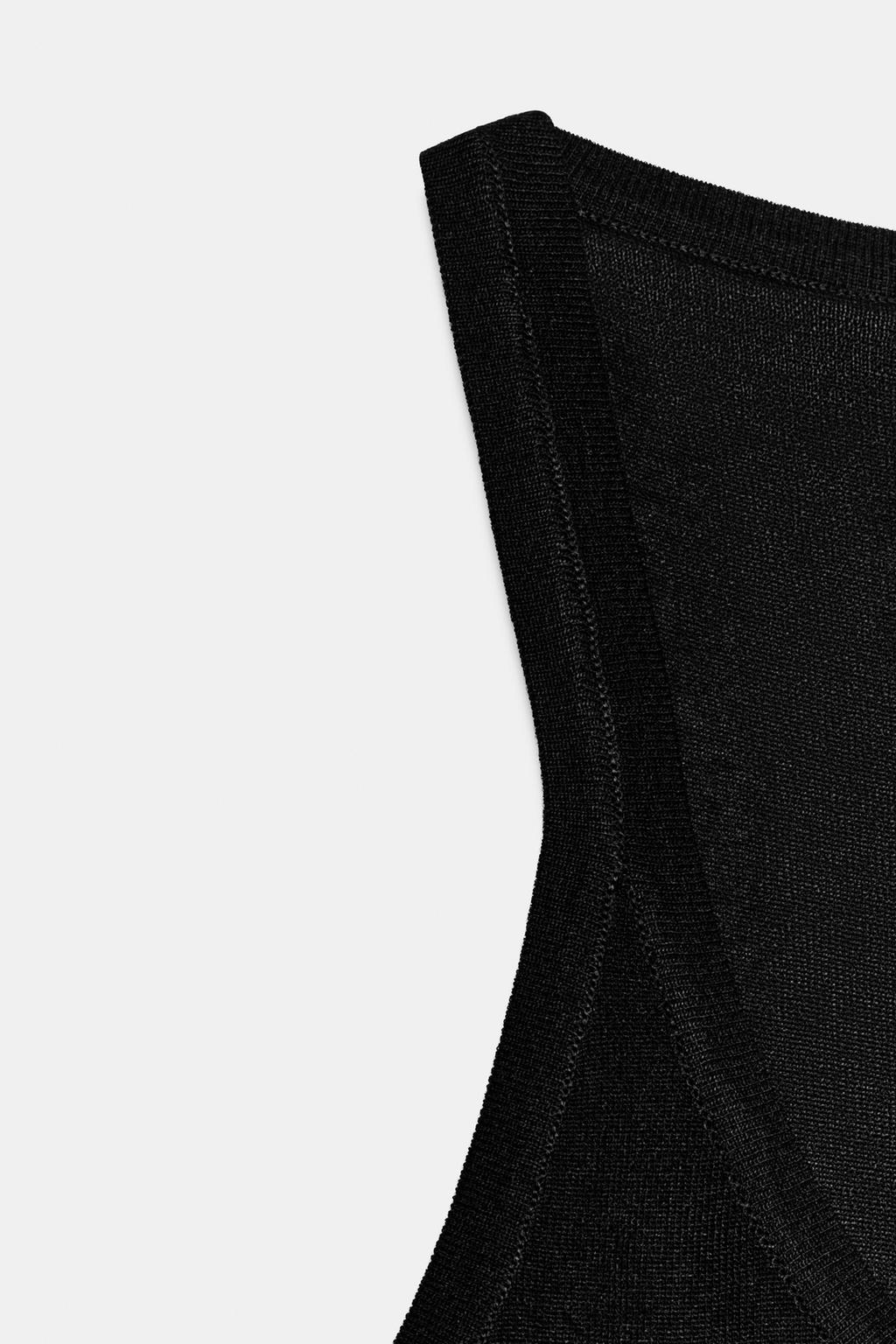 ТОП ИЗ ТОНКОГО ТРИКОТАЖА БЕЗ РУКАВОВ