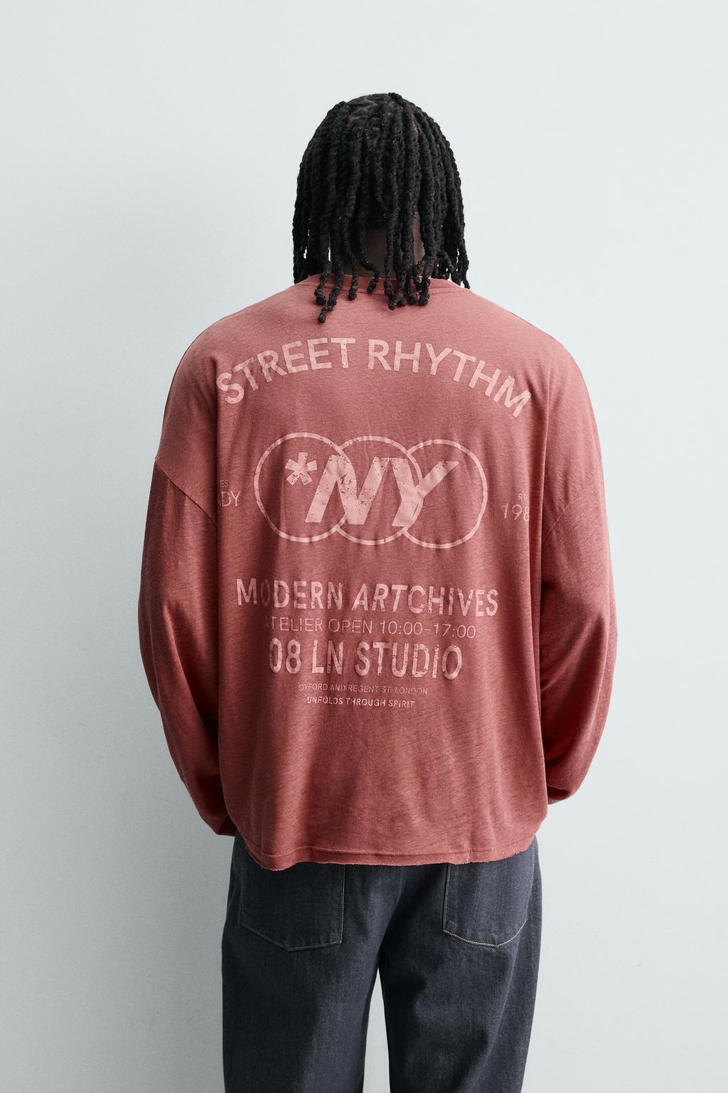 ФУТБОЛКА -FIT ИЗ ХЛОПКА И ЛЬНА С НАДПИСЯМИ