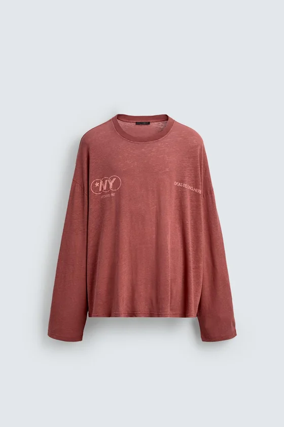 ФУТБОЛКА -FIT ИЗ ХЛОПКА И ЛЬНА С НАДПИСЯМИ