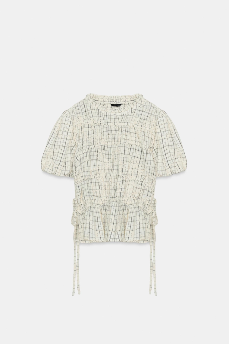 Топ в клетку с вышивкой и бантами