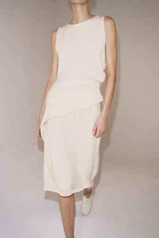 Топ асимметричного кроя с вырезами- Заказать в России