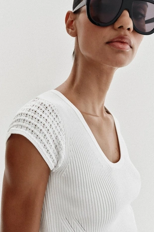 Трикотажный топ с комбинированными рукавами