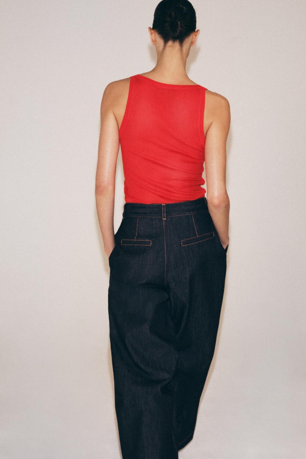 ТОП ИЗ ТОНКОГО ТРИКОТАЖА БЕЗ РУКАВОВ