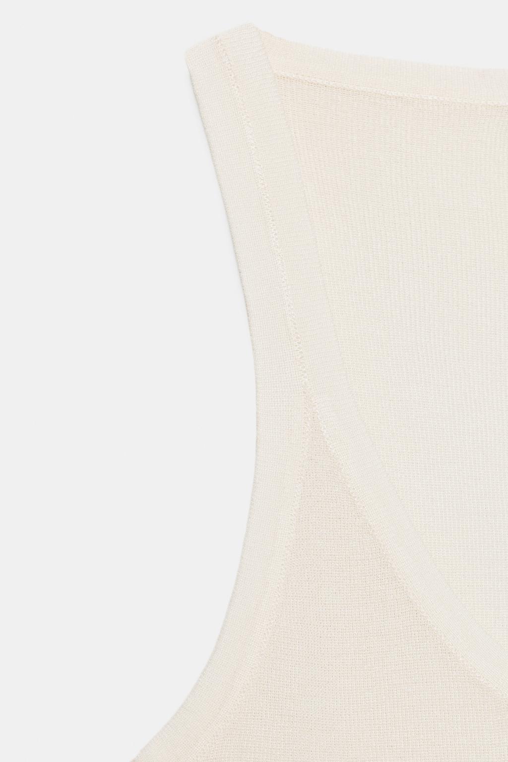 ТОП ИЗ ТОНКОГО ТРИКОТАЖА БЕЗ РУКАВОВ