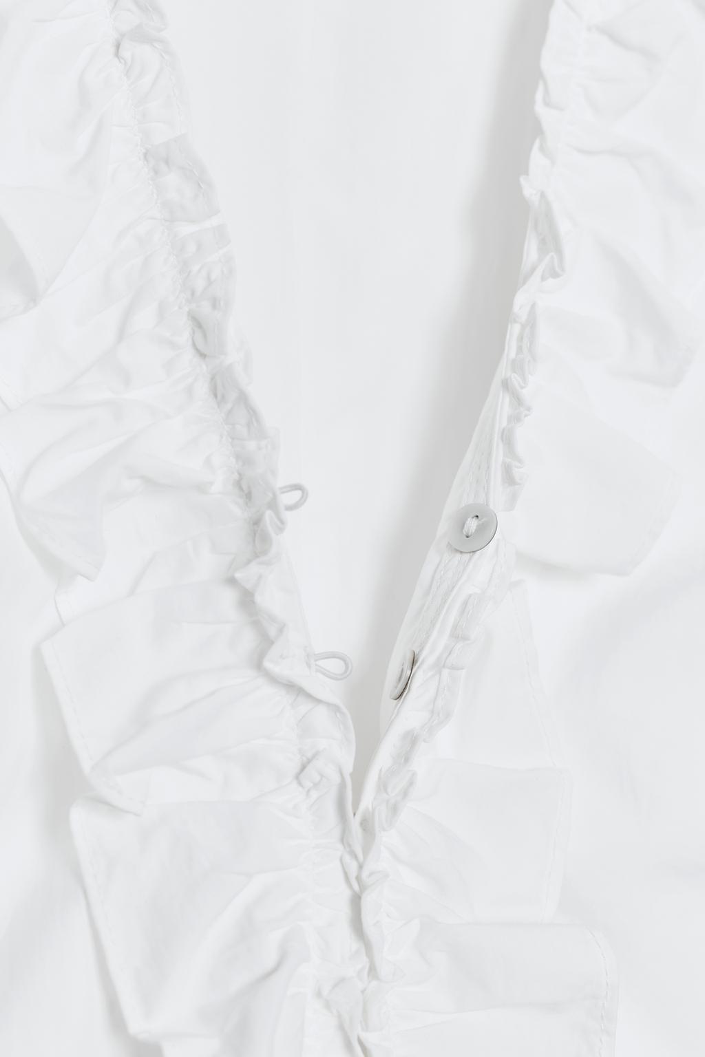 ТОП ИЗ НЕЙЛОНА С ВОЛАНАМИ