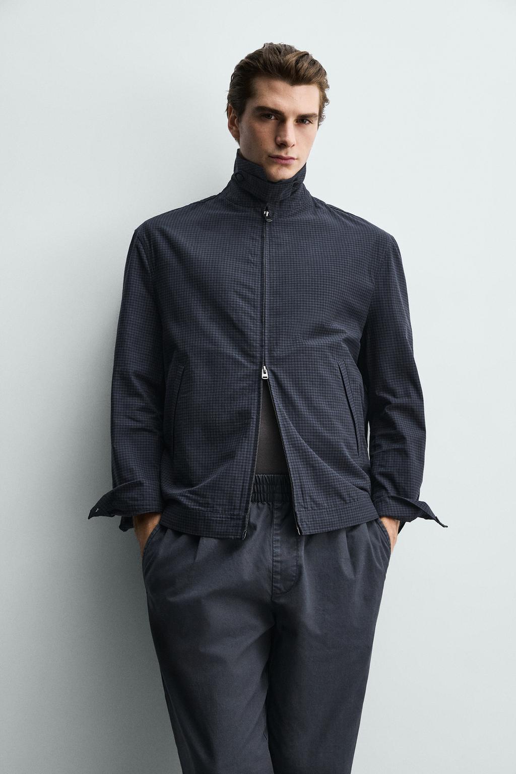 КУРТКА КЛАССИЧЕСКОГО КРОЯ В КЛЕТКУ