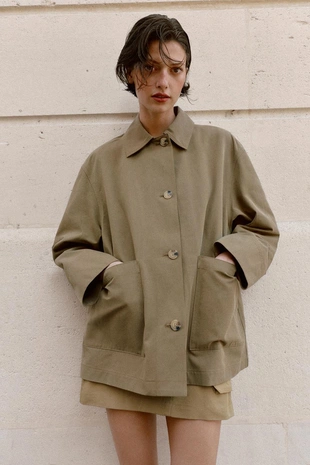 Жакет с накладными карманами