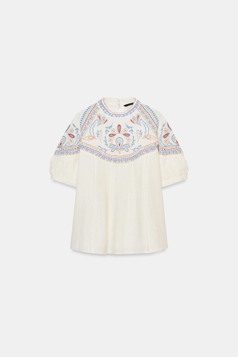 Набор блузки с короткими рукавами с вышивкой