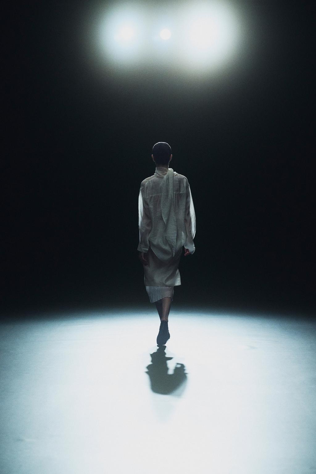 КОМБИНИРОВАННАЯ ЮБКА МИДИ — коллекция Zara «ZW»