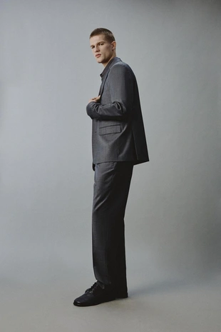 Блейзер классического кроя в полоску- Заказать в России