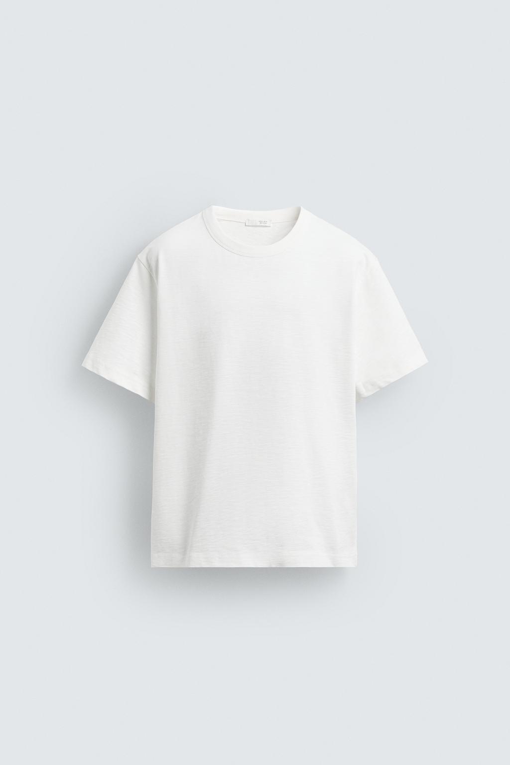 ФУТБОЛКА  ИЗ РЕЛЬЕФНОЙ ТКАНИ