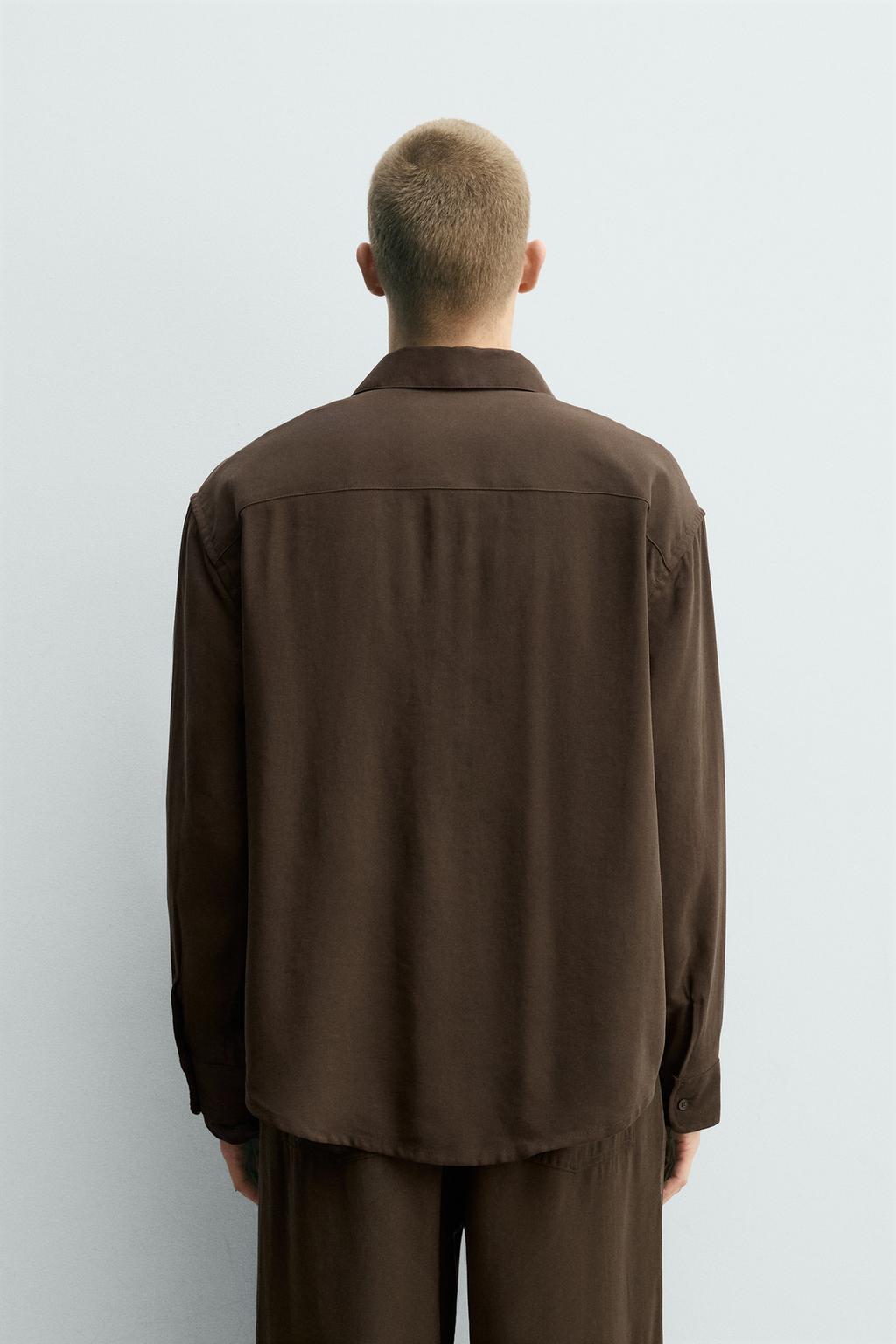 РУБАШКА  ИЗ СТРУЯЩЕЙСЯ ТКАНИ