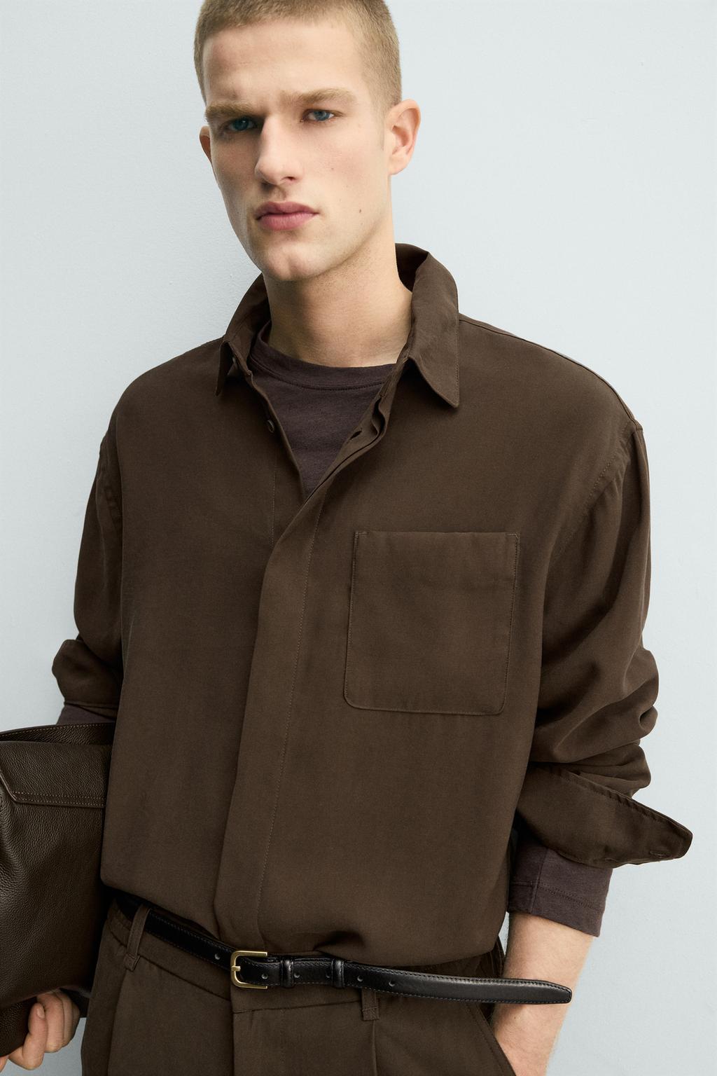 РУБАШКА  ИЗ СТРУЯЩЕЙСЯ ТКАНИ