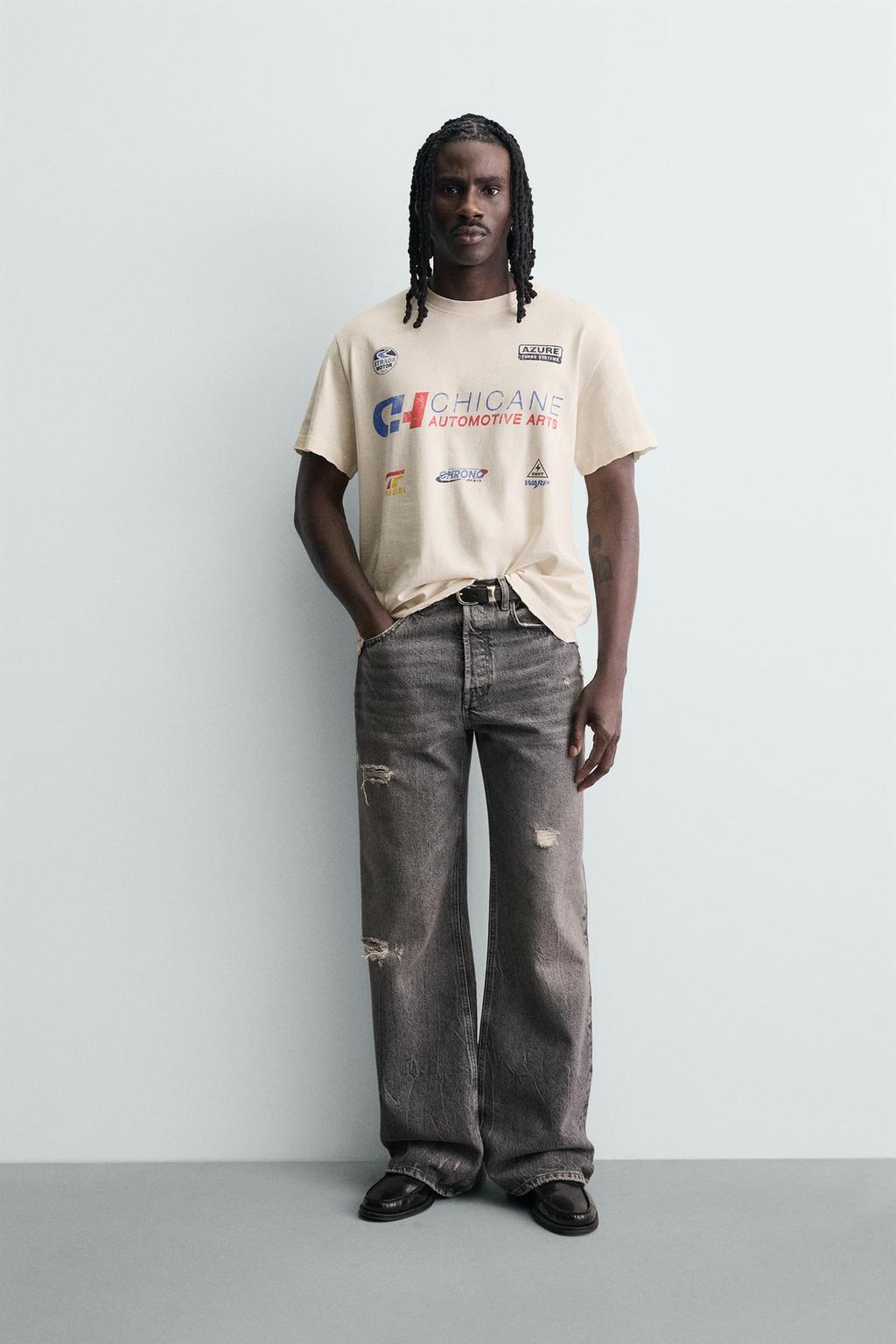 ФУТБОЛКА ИЗ ТКАНИ С ЭФФЕКТОМ ПОТЕРТОСТИ И ПРИНТОМ