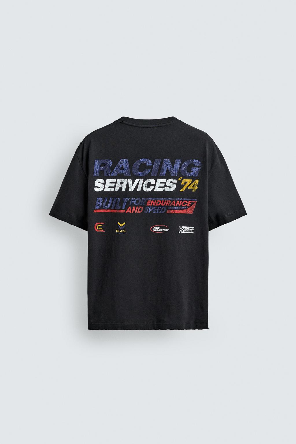 ФУТБОЛКА ИЗ ТКАНИ С ЭФФЕКТОМ ПОТЕРТОСТИ И ПРИНТОМ