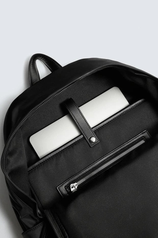 Рюкзак из высокотехнологичной ткани с карманами- Заказать в России