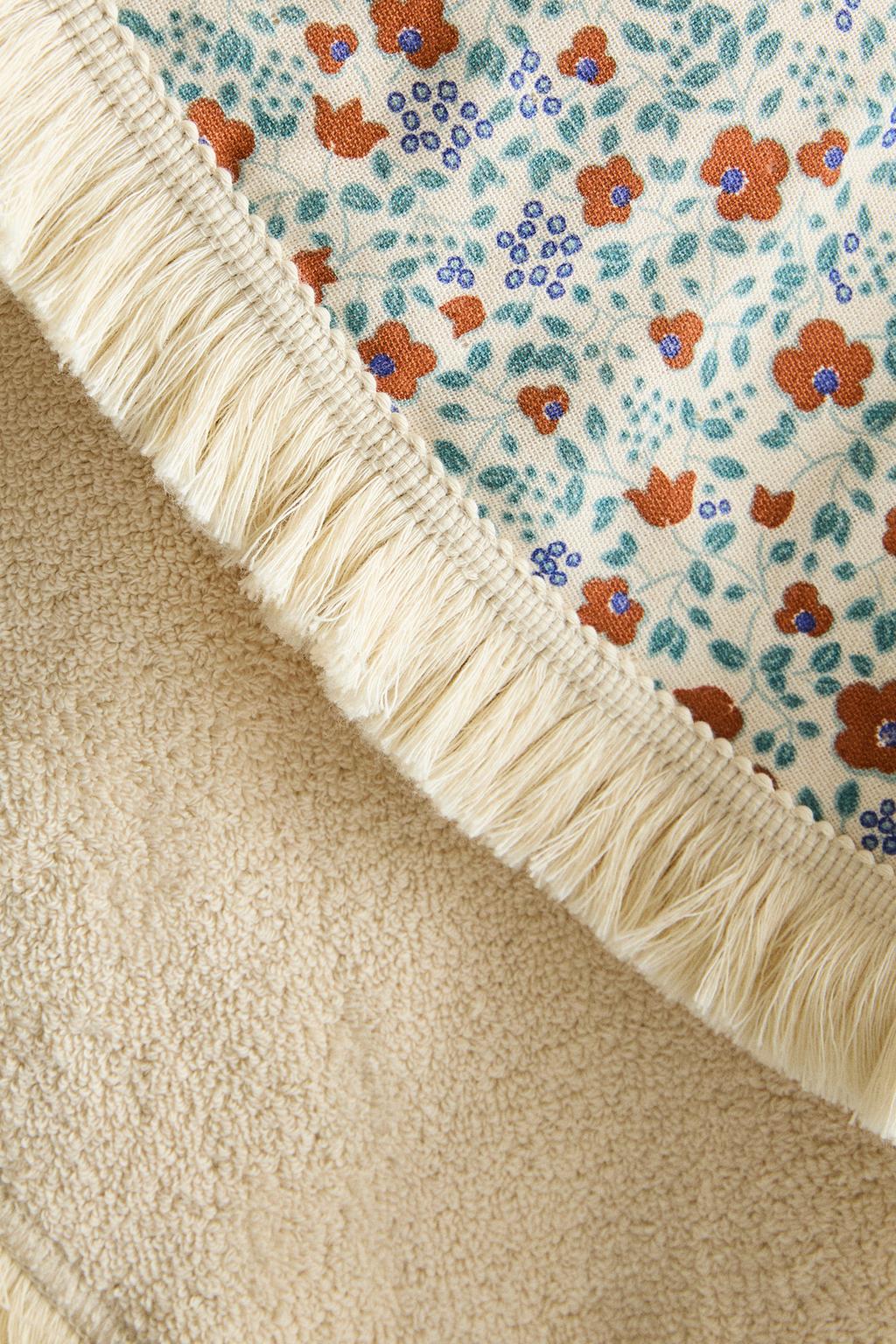 Детский пляжный пончо с цветочным узором