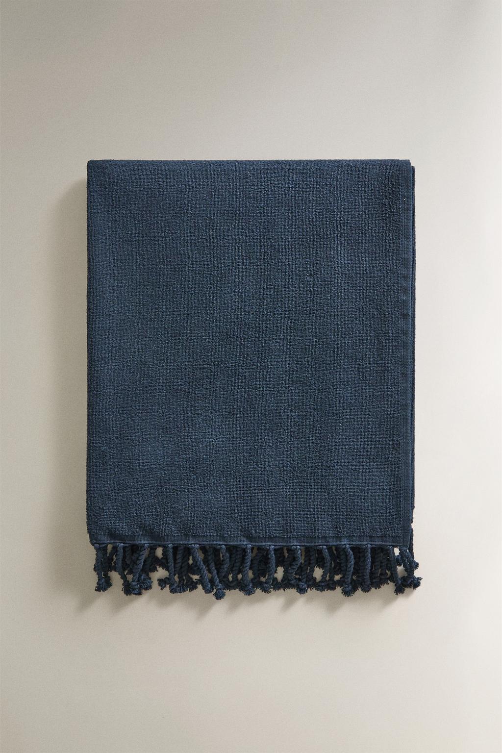 Пляжное полотенце из хлопка с бахромой