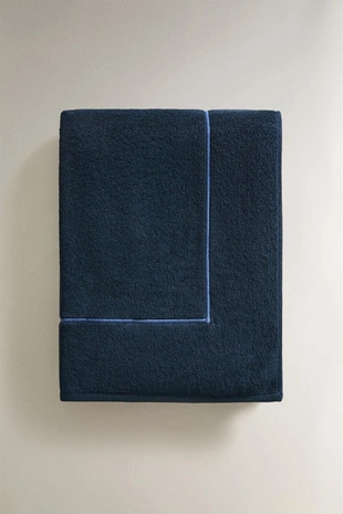 Пляжное полотенце с однотонной отделкой- Заказать в России