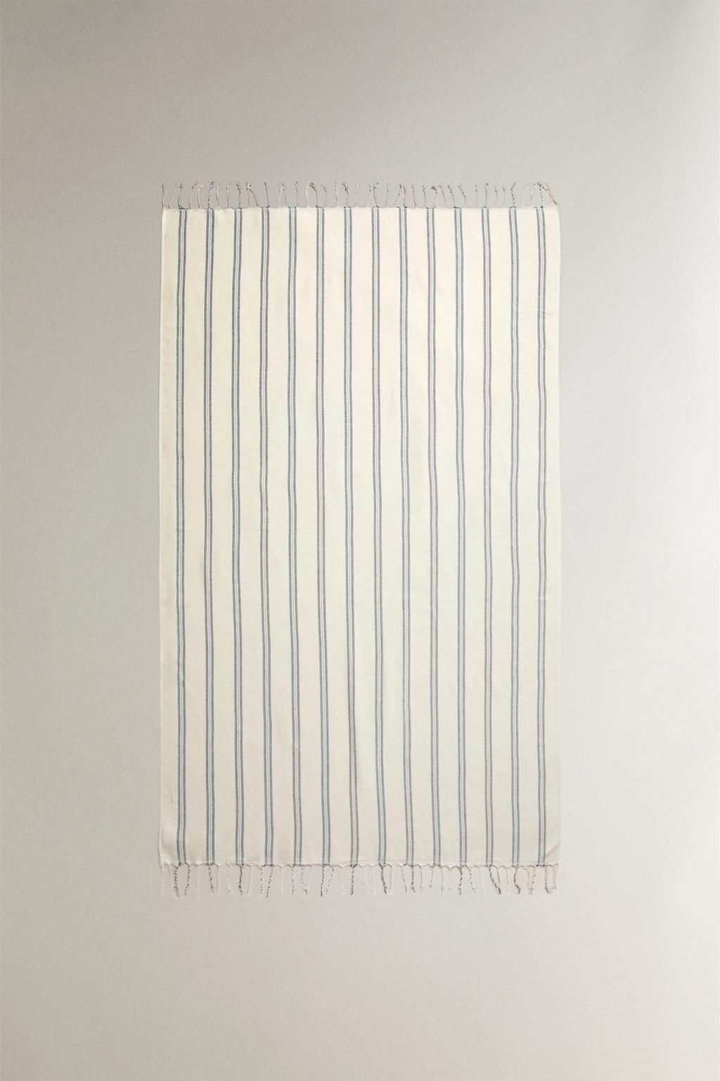 Полотенце-саронг с полосками для пляжа