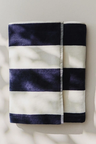 Полосатое пляжное полотенце- Заказать в России