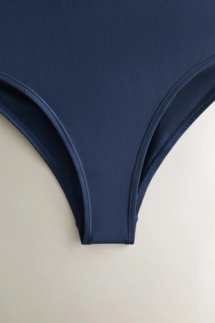 Купальник на шее с завязкой- Заказать в России