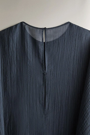 Платье для пляжа с плавным силуэтом- Заказать в России