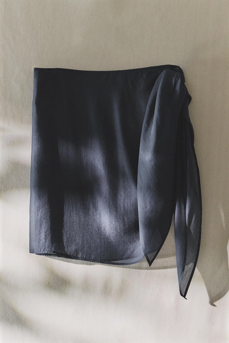 Полупрозрачный короткий пляжный саронг