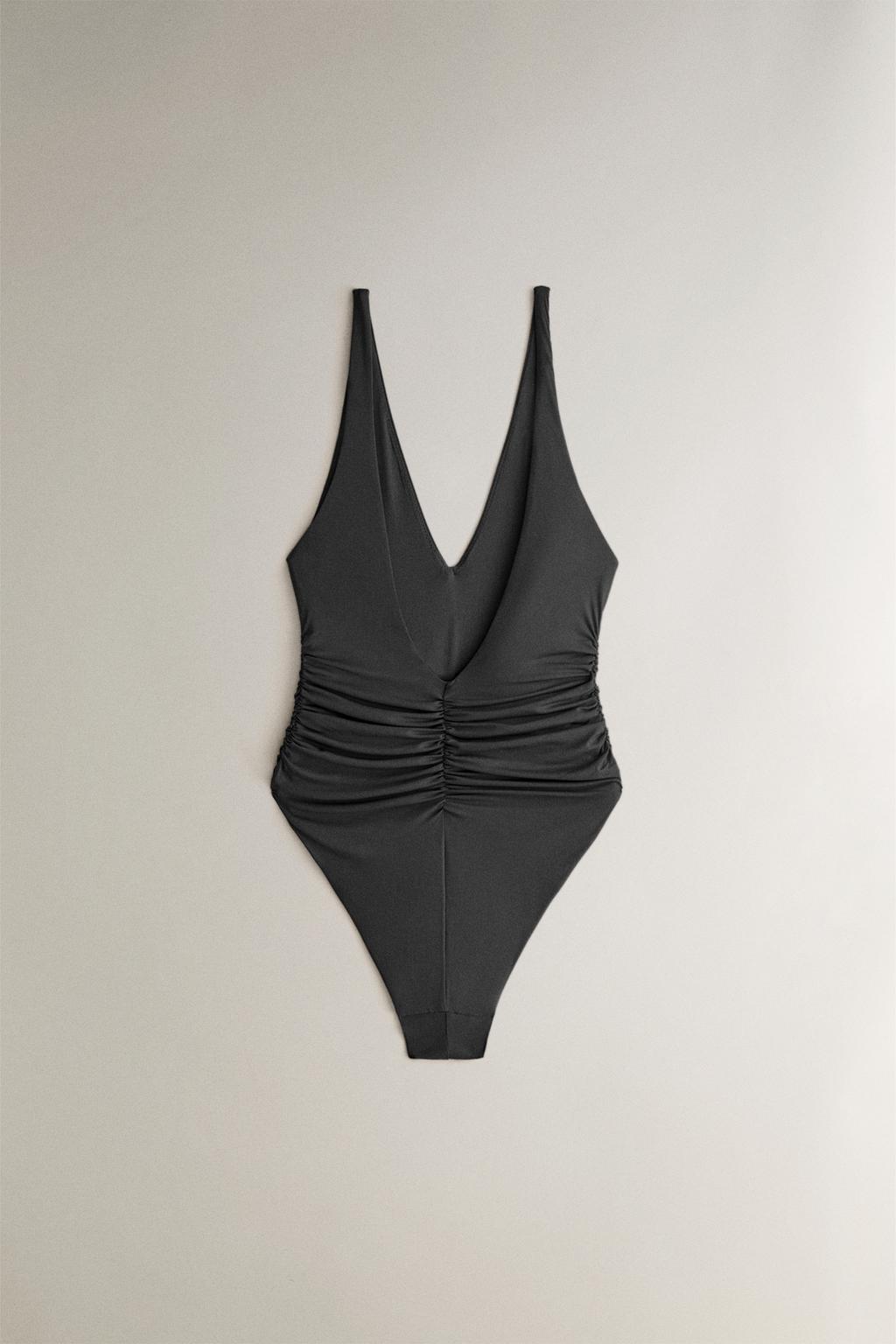 Купальник для пляжа с оборками