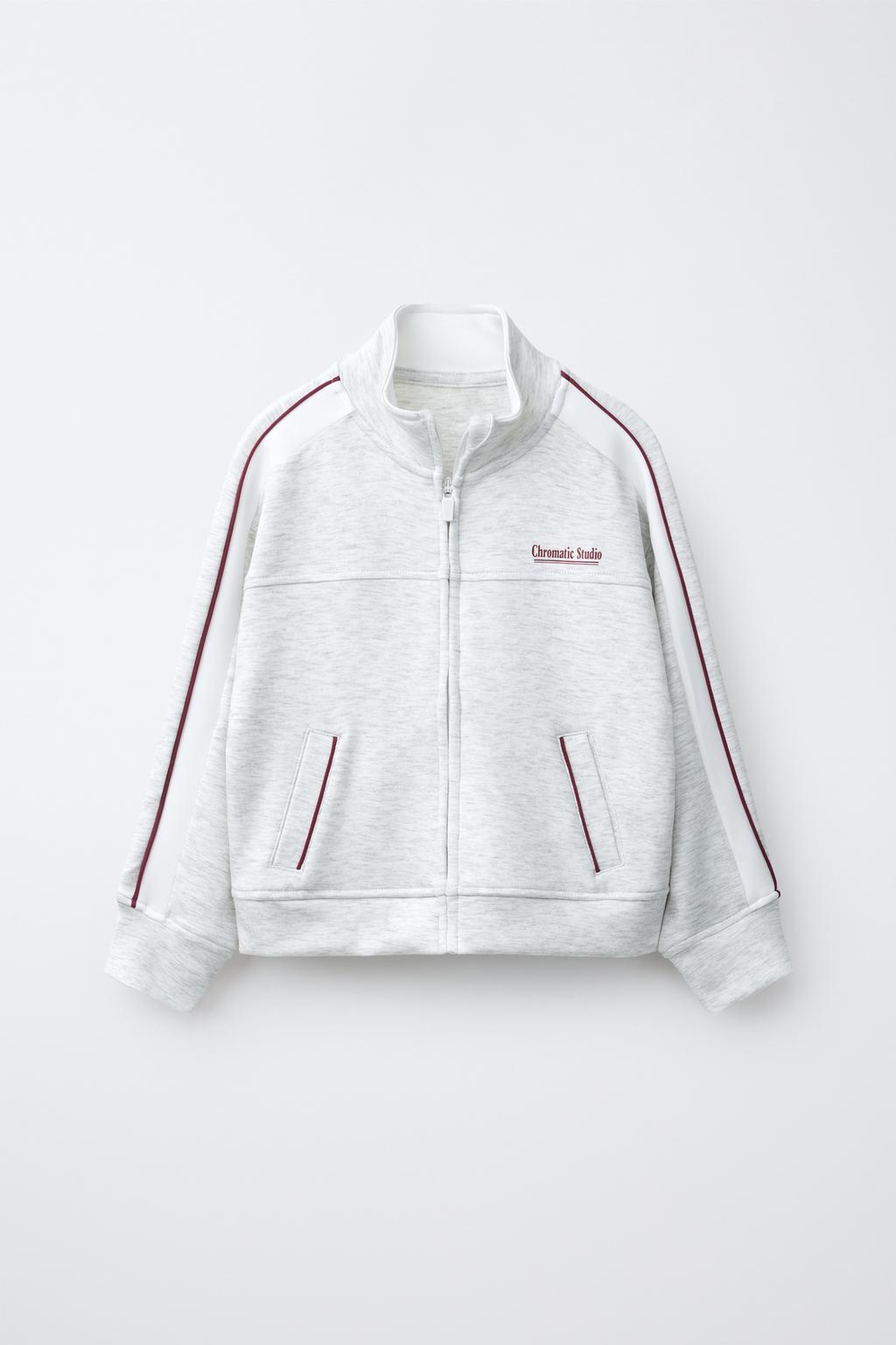 ТОЛСТОВКА НА МОЛНИИ В СПОРТИВНОМ СТИЛЕ