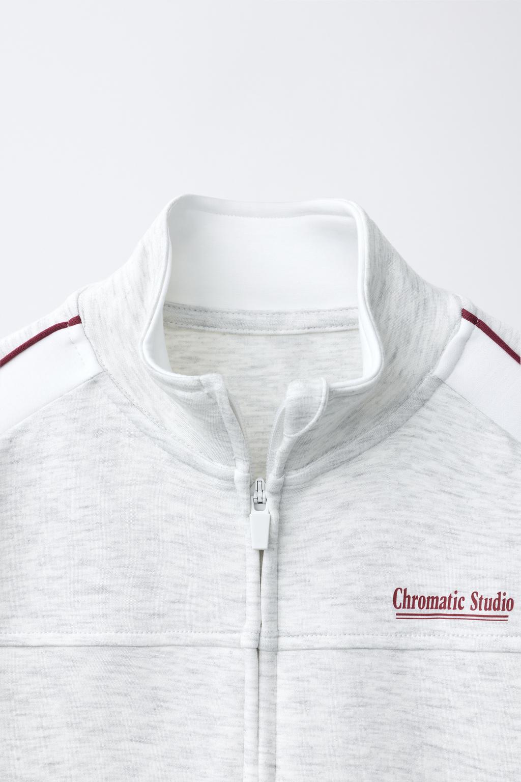 ТОЛСТОВКА НА МОЛНИИ В СПОРТИВНОМ СТИЛЕ