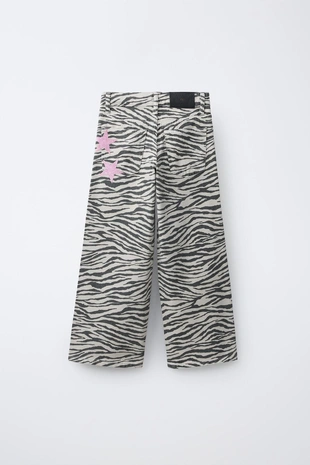 Джинсы  с принтом «зебра»- Заказать в России