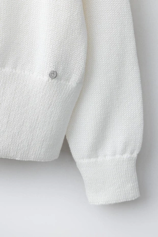 Свитер с вырезом «лодочка»- Заказать в России