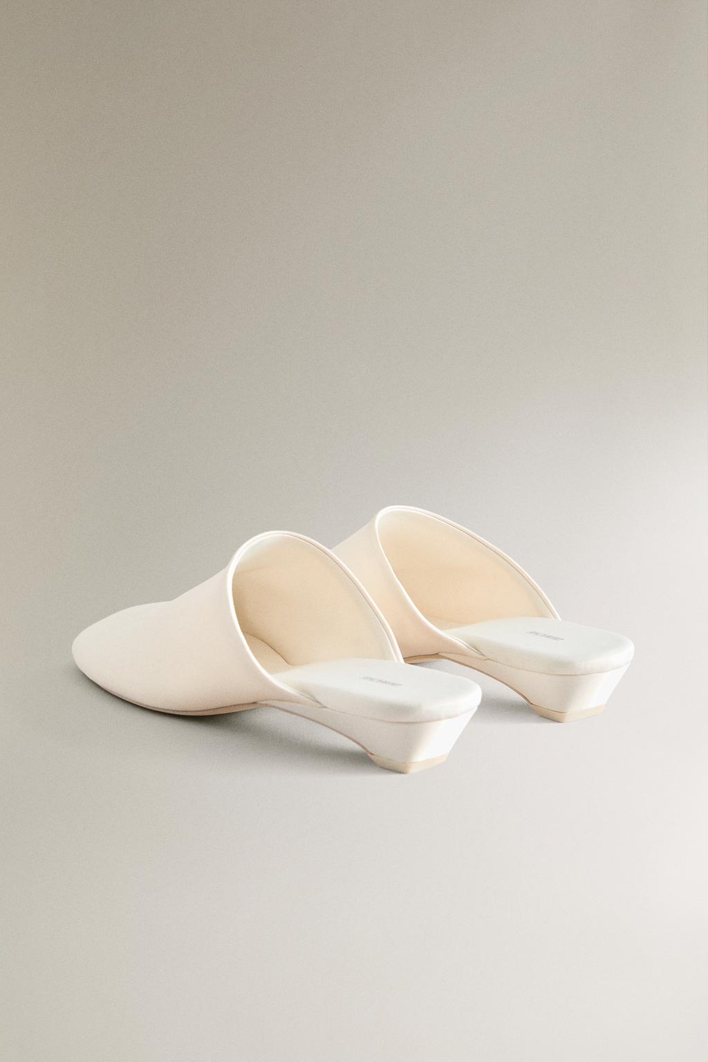 Мюли на каблуке из атласа