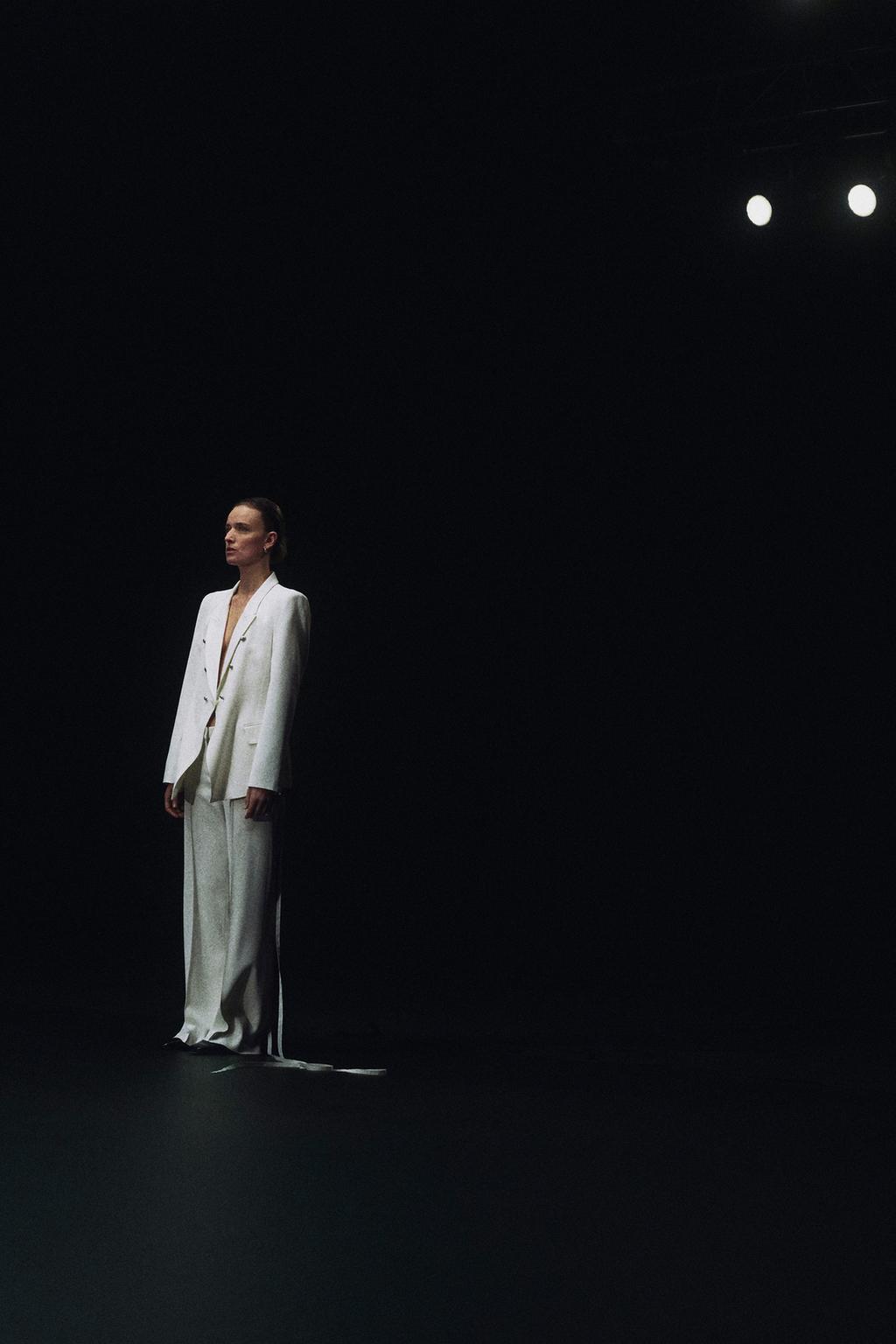 ПРЯМЫЕ БРЮКИ — коллекция Zara «ZW»