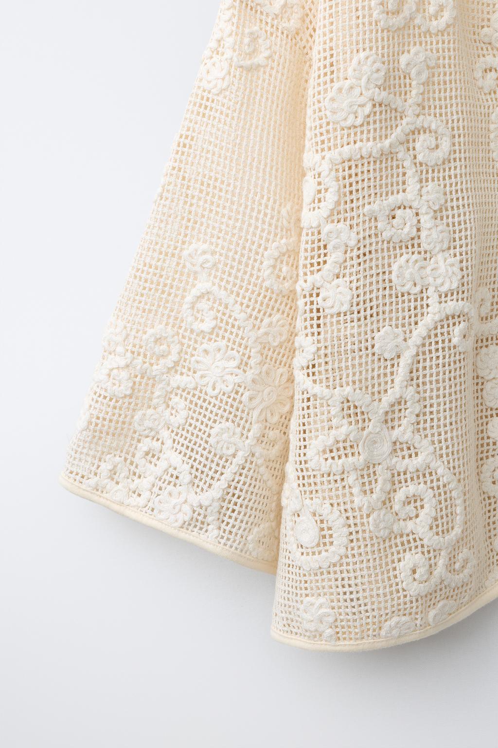 КИМОНО С ЦВЕТОЧНОЙ ВЫШИВКОЙ