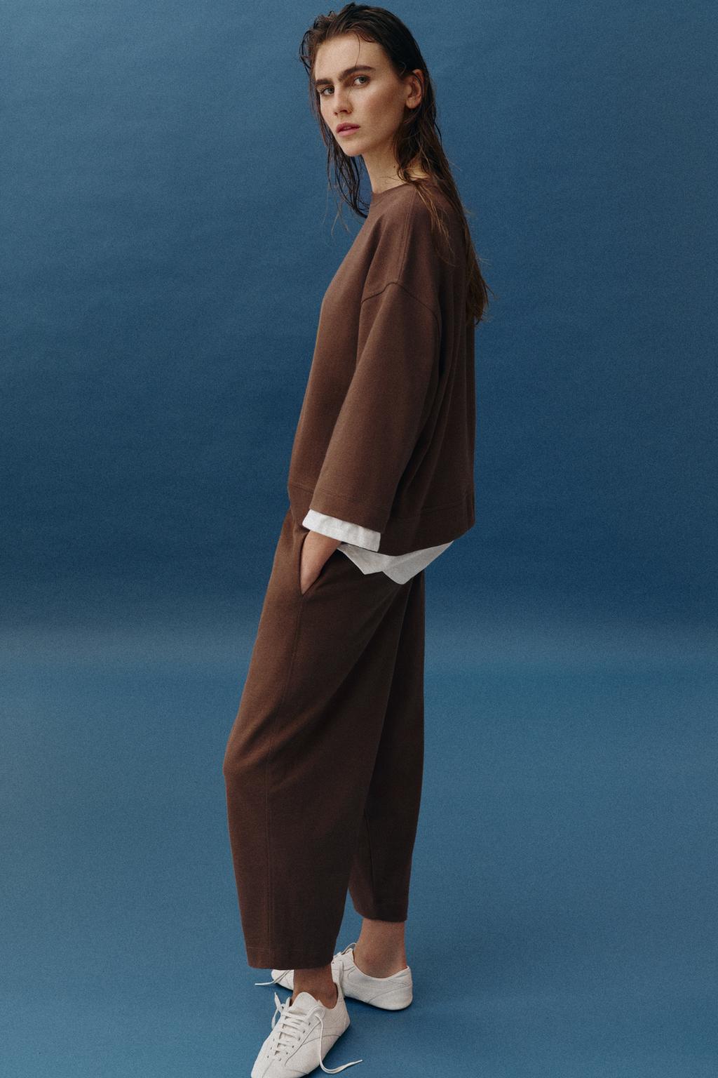 КОМБИНИРОВАННАЯ ТОЛСТОВКА С ДЛИННЫМИ РУКАВАМИ