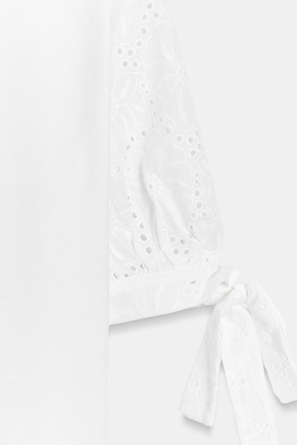 Футболка с вышивкой