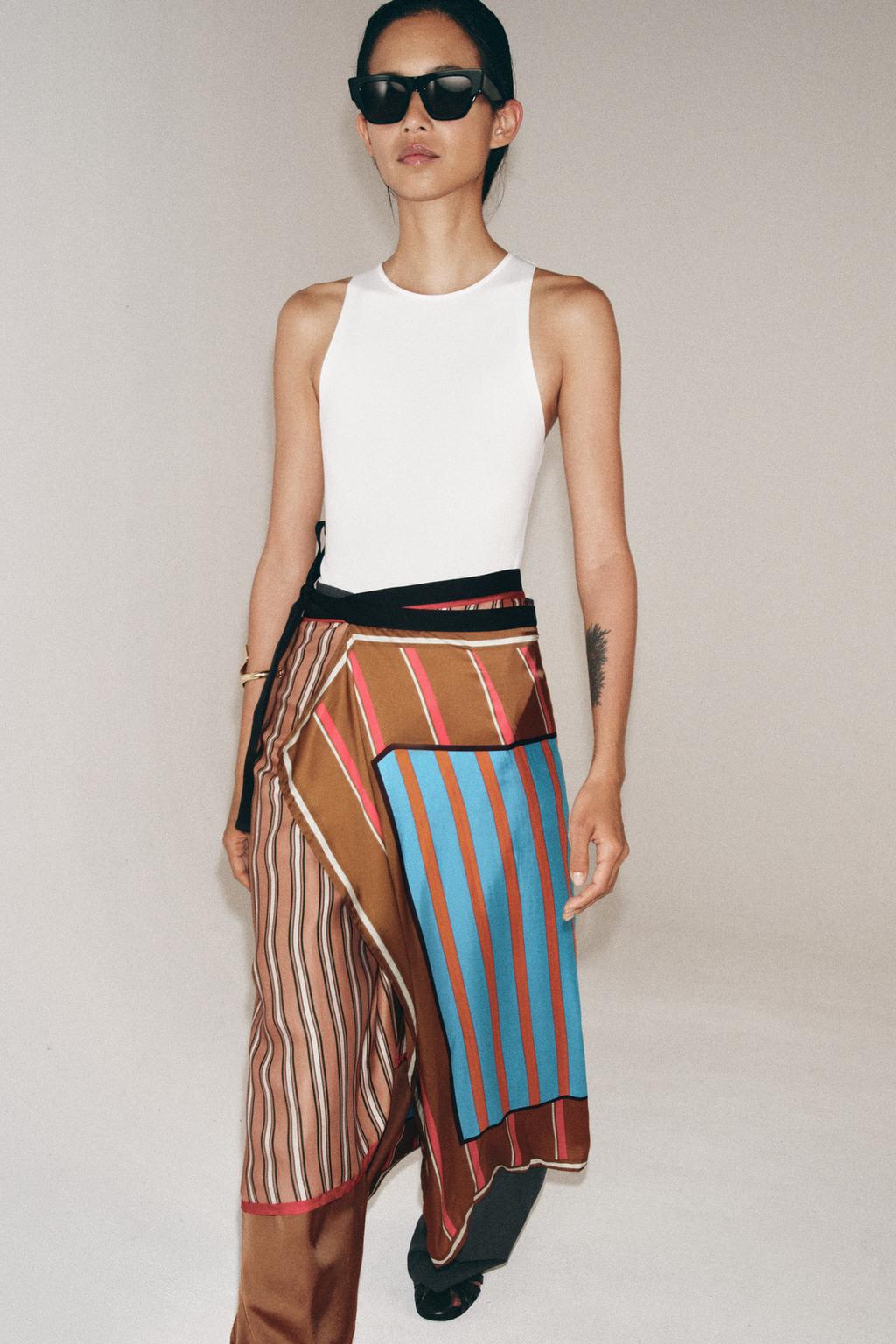 ПАРЕО-ПЛАТОК В ПОЛОСКУ