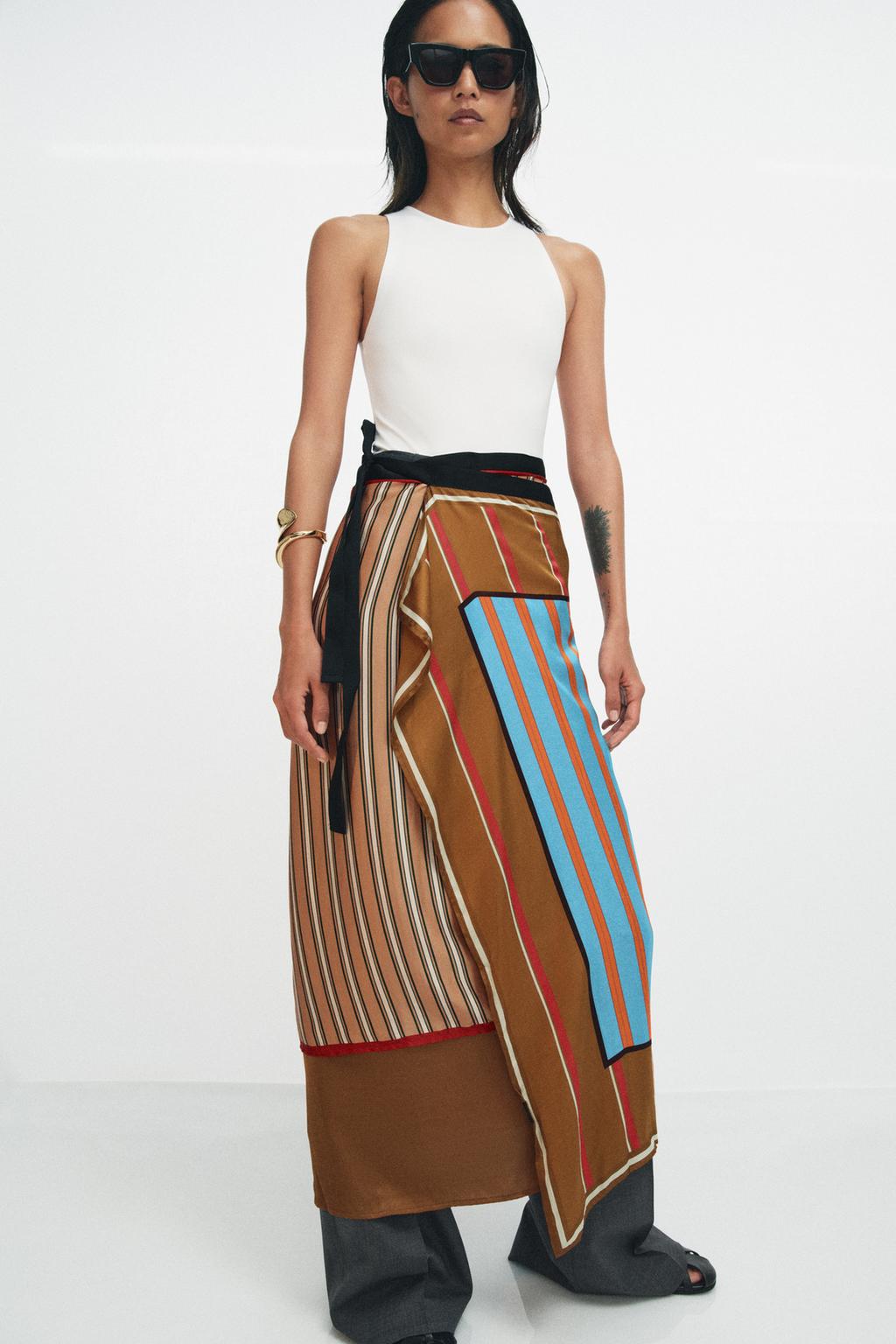 ПАРЕО-ПЛАТОК В ПОЛОСКУ